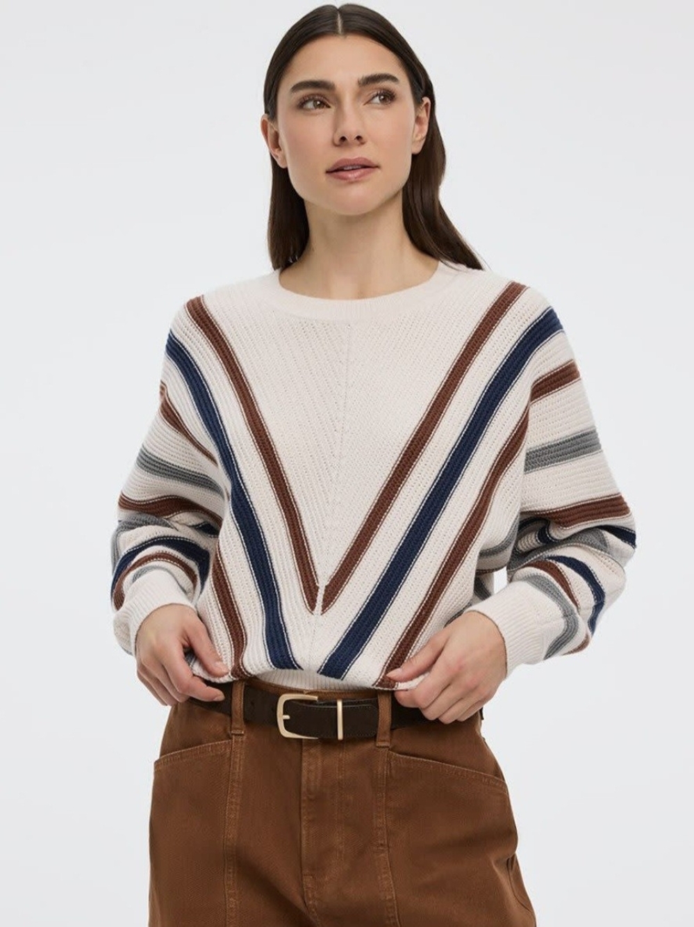 Reitmans Cream Knit Diagonal Striped Crop Sweater.